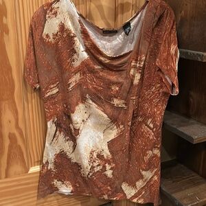 New York & Co tshirt